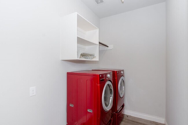 Building Photo - 12607 Pine Savannah Ln