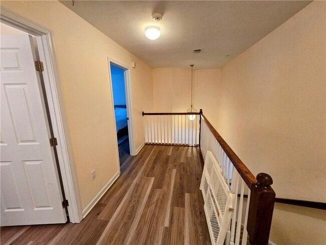 Building Photo - 809 Fairgate Drive
