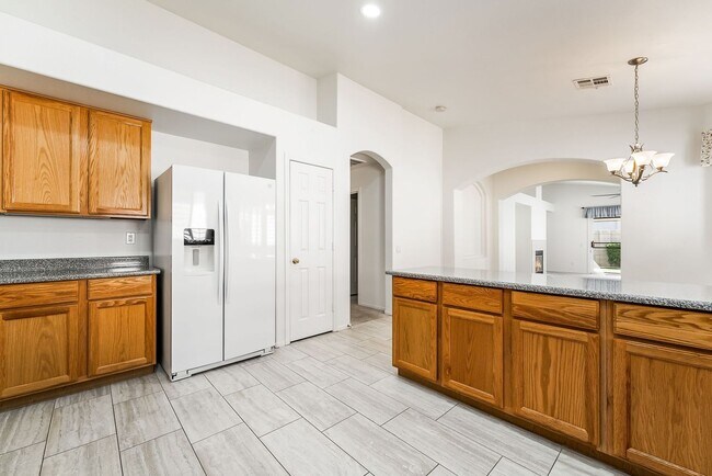 Building Photo - 2141 Hidden Ranch Terrace