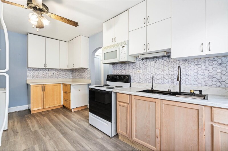 Building Photo - 469 10th St NW