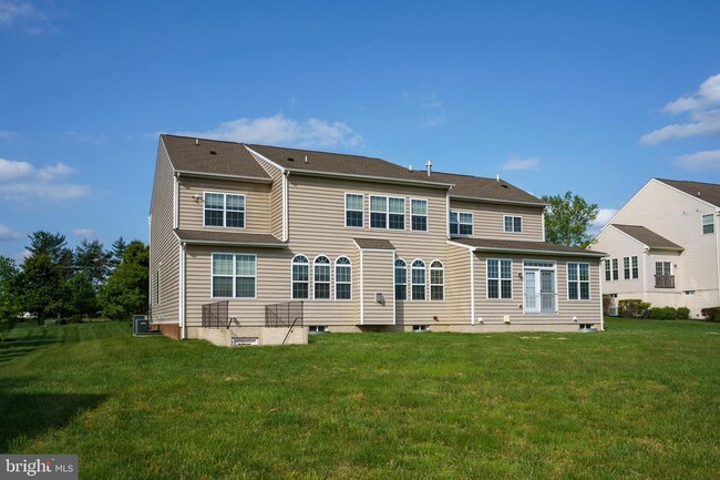 Building Photo - 15305 Sweetbay St