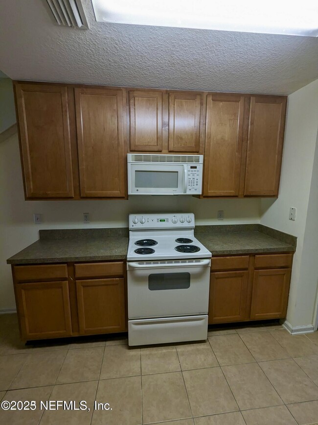 Building Photo - 7326 Hawks Point Ct
