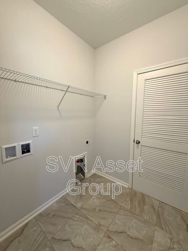 Building Photo - 2970 College St