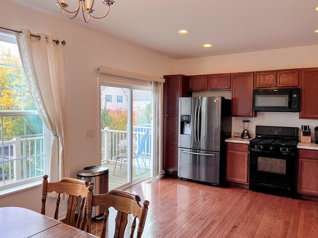 Building Photo - 434 Town Center Blvd