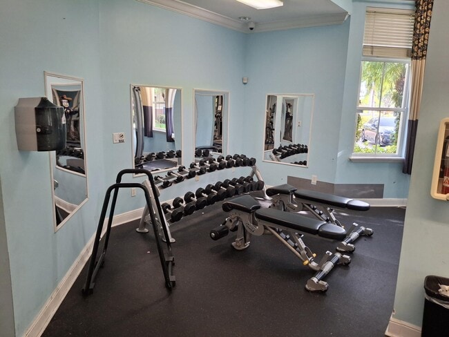 Building Photo - 10300 Fox Trail Rd S