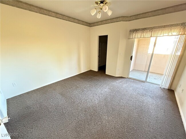 Building Photo - 2050 W Warm Springs Rd