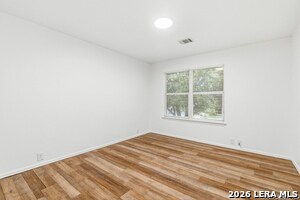 Building Photo - 902 Amber Knoll