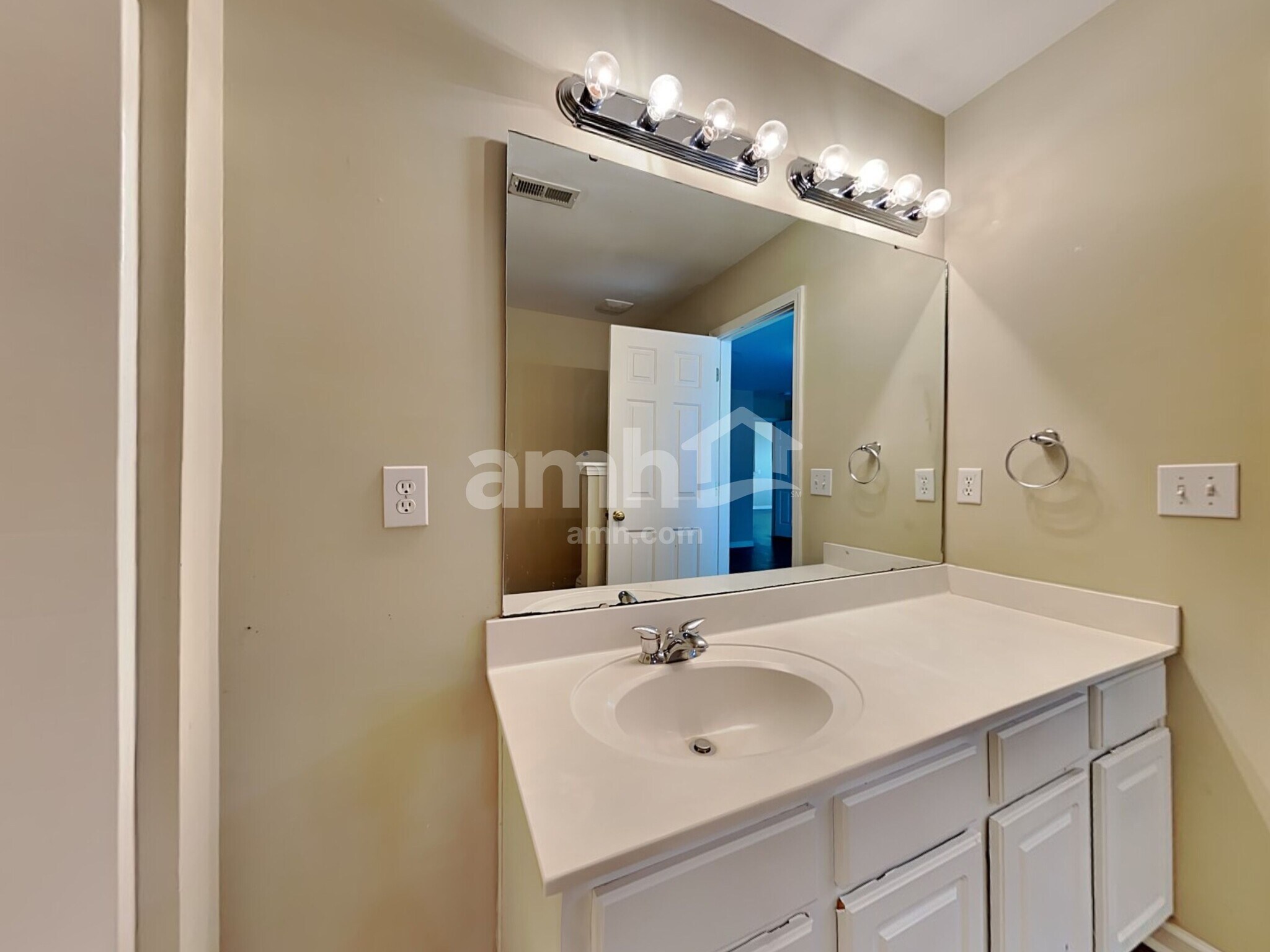 Building Photo - 284 Sweet Alyssum Dr