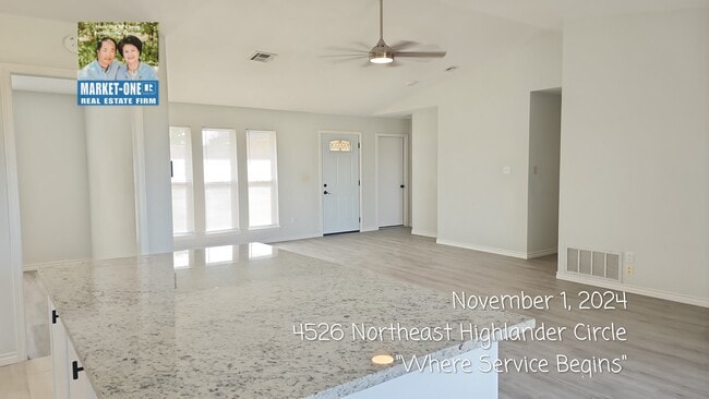 Building Photo - 4526 NE Highlander Cir