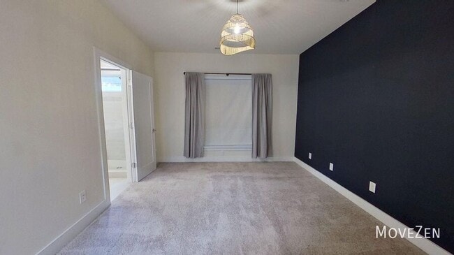 Building Photo - 15041 New Amsterdam Ln