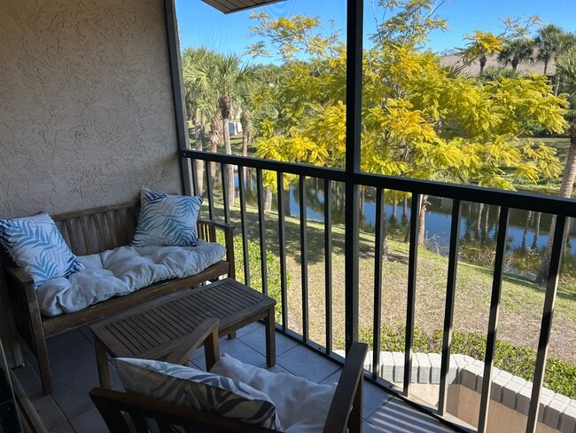 Building Photo - 19505 Quesada Ave