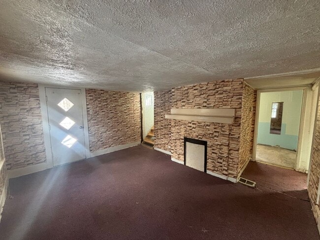 Building Photo - Use Your Tax Return For This Sweetheart of a Deal! This is a Lease-to-Own – Not a typical rental.