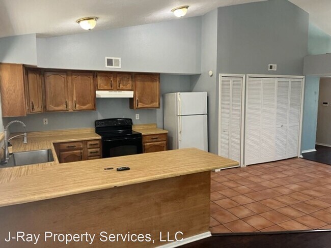 Building Photo - 3 br, 2 bath House - 5070 Red River Trail
