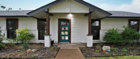 Building Photo - 212 Linda Ln