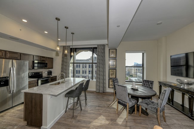 Building Photo - Bowery District Apartments
