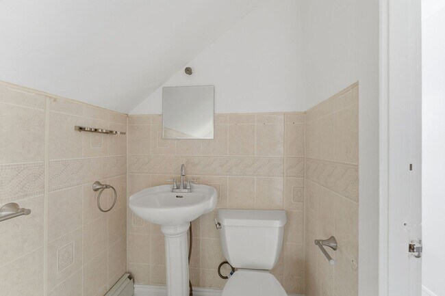 Building Photo - Pawtucket/Woodlawn Single Family Home - $2,695