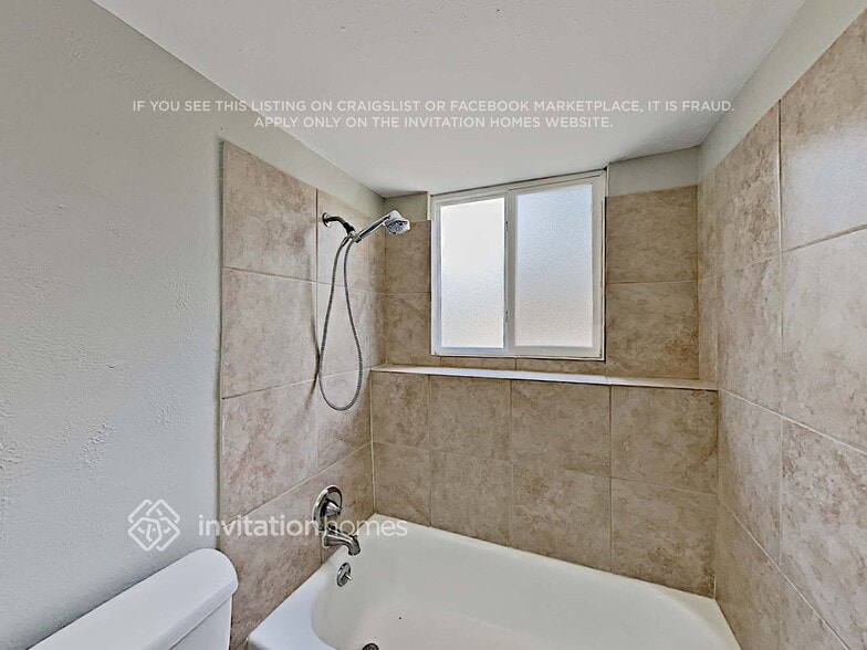 Building Photo - 3761 S Pitkin Ct