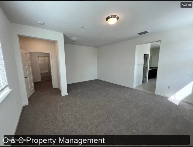 Building Photo - 4 br, 3 bath House - 6025 Dragon Hawk Pl