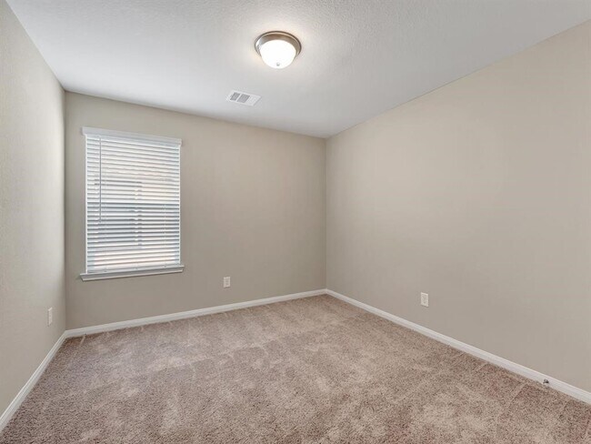 Building Photo - 13119 Everpine Trl