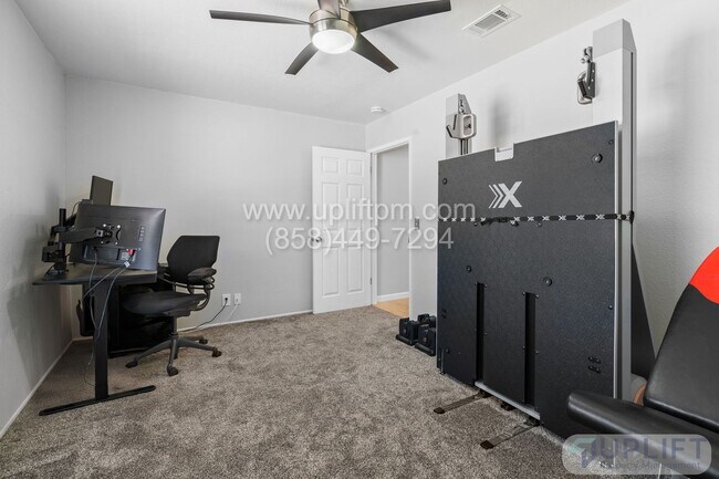 Building Photo - 3 Bedroom 2.5 Bathroom home in Ramona LARG...