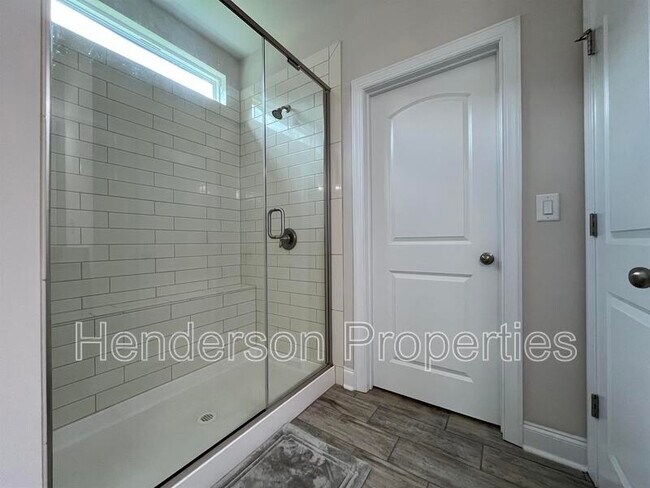 Building Photo - 17027 Challory Gln Wy