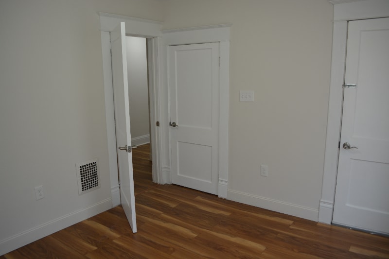 Building Photo - 225 Thieme Pl