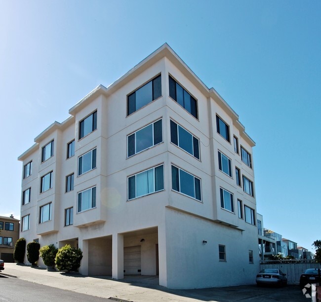 Building Photo - 40 Anzavista Avenue