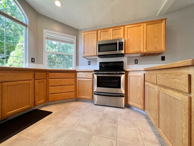 Building Photo - 14390 W Kettle Creek Dr