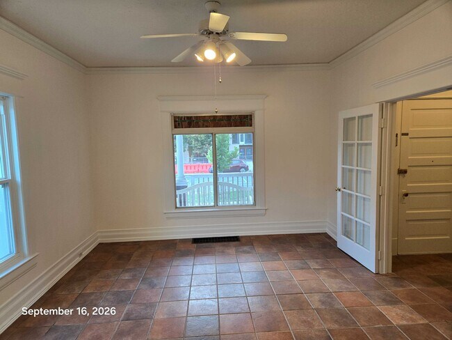 Building Photo - 547 S 300 E