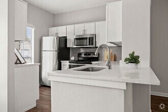 Building Photo - Live Elevated – 1 Bed / 1 Bath Luxury in K...