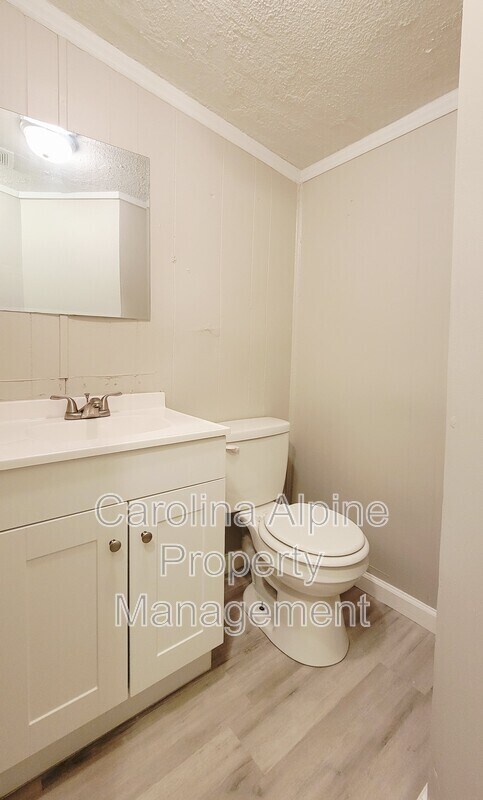 Building Photo - 612 Osceola St