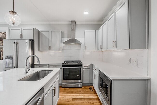 Building Photo - 4604A Michigan Ave