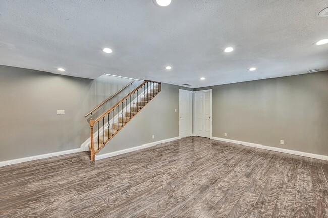 Building Photo - 20401 Matterhorn Dr