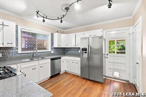 Building Photo - 167 E Edgewood Pl