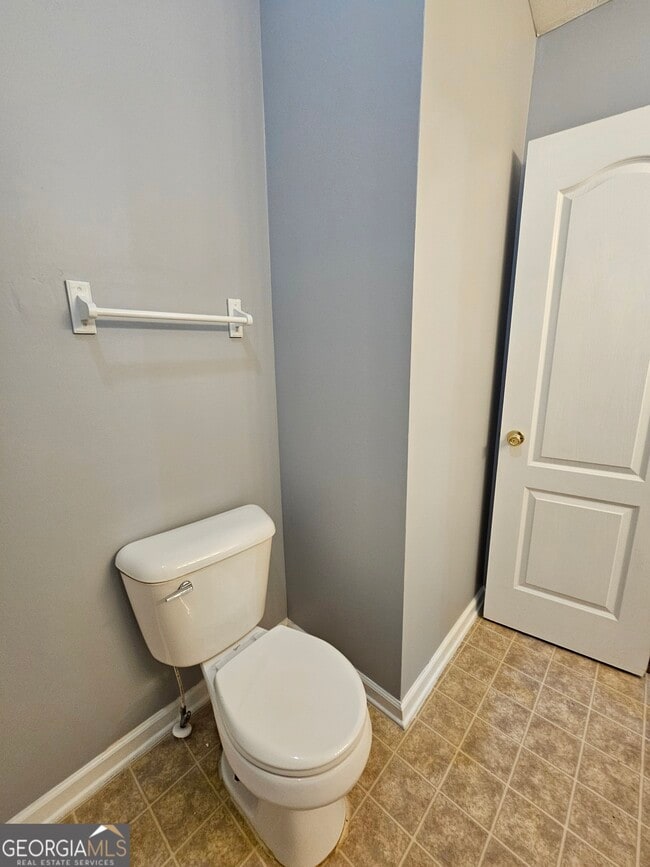 Building Photo - 1243 Blairs Pointe Dr SW