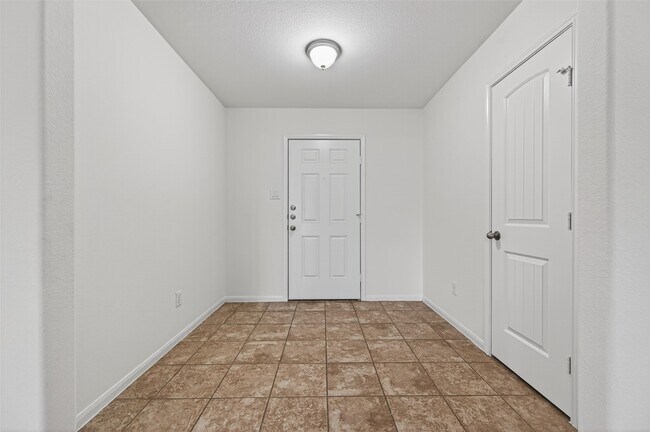 Building Photo - 9306 Claystone Ln