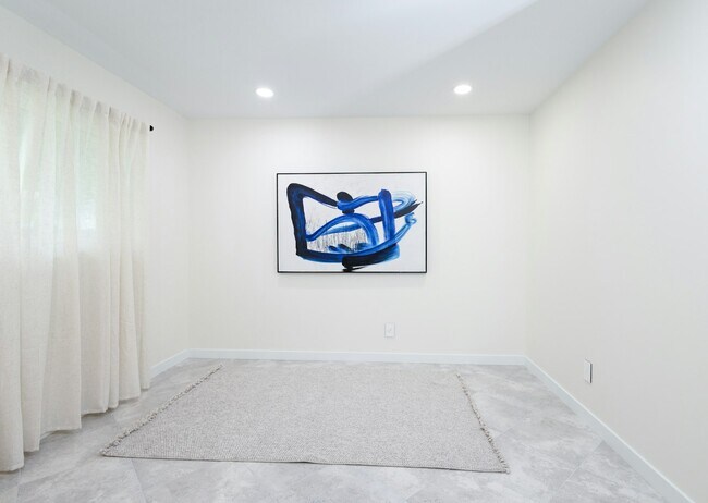 Building Photo - 12311 Boulder View Dr