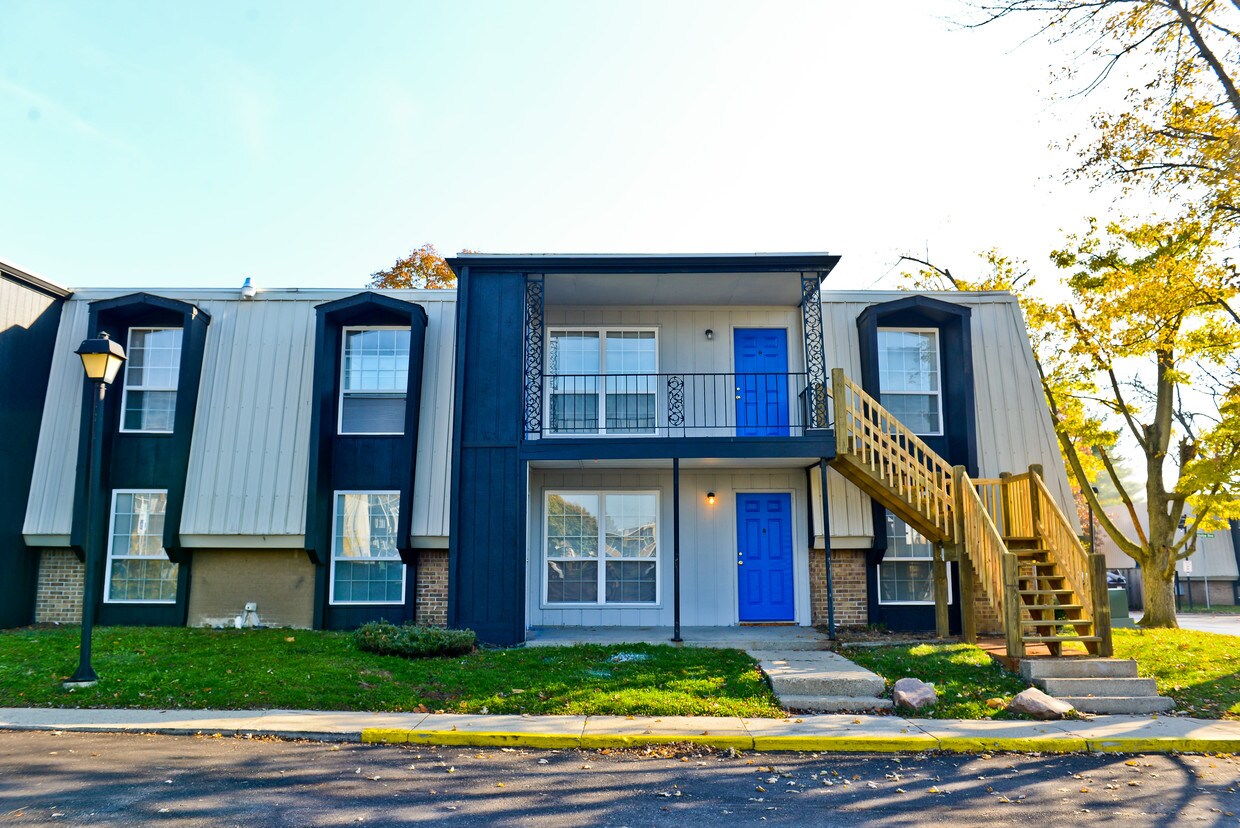 Springhill Apartments Whispering Pines Indianapolis In Apartment Finder