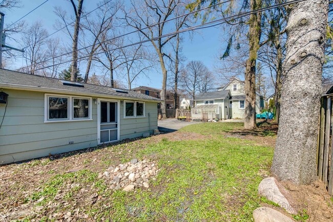 Building Photo - 601 Ryan Pl