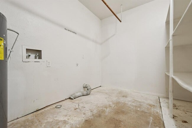 Building Photo - 2214 Winchester Dr