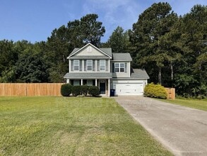 Building Photo - 395 Americana Dr