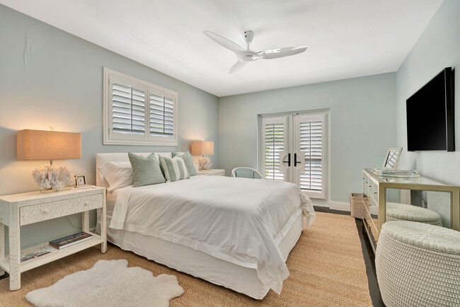 Building Photo - 136 Worth Ct S