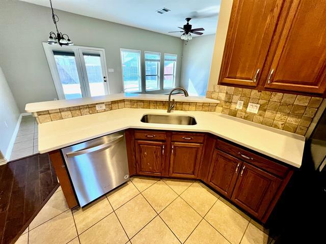 Building Photo - 1804 Lake Texoma Cir