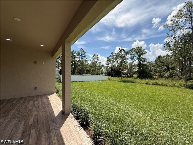 Building Photo - 469 Woodman Dr