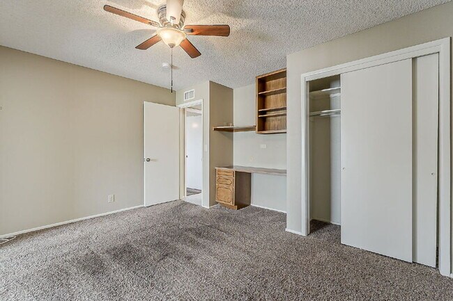 Building Photo - 4328 E Capri Ave