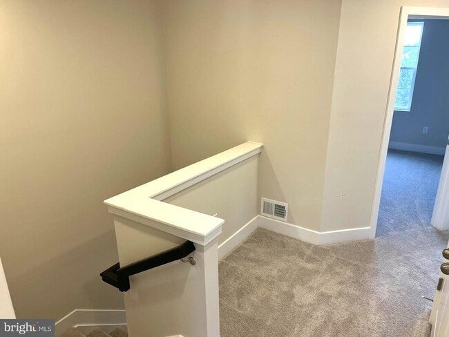 Building Photo - 7618 Johnnycake Rd