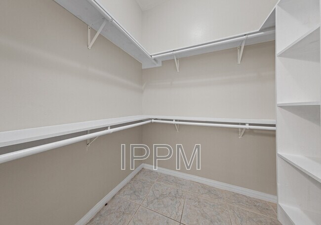Building Photo - 5601 Wild Persimmon