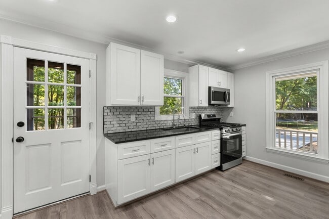 Building Photo - 3641 Meadow Creek Ln