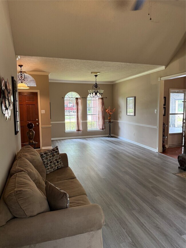 Building Photo - 6138 Aberton Forest Dr