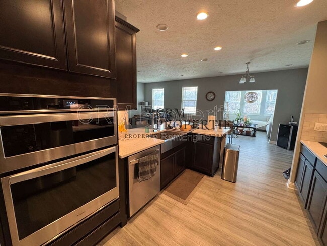 Building Photo - 6336 Filly Cir